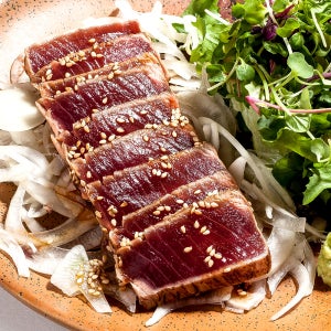 명품 참치회, 가쓰오 타다끼(0.5kg, 2인분 선택 갈릭, 유자 소스) 와사비 포함