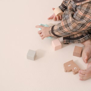 비엔메이드 디어 층간소음 롤 매트 PVC 유아 아기 거실 놀이방 발코니 베란다 복도 논슬립 무지 러그 셀프시공 110X300cm