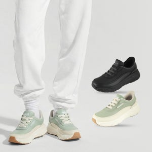 손 안 대고 신는 바로인 카리노 캐주얼 발볼넓은 발편한 워킹화