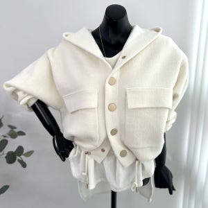 골드 금장단추 스트링 니트 후드점퍼 25W