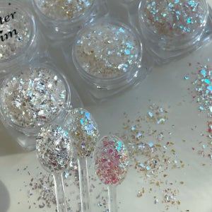 포포리 화이트 반사 플레이크 부스러기 가루 조미료네일글리터 3종 화이트실버 크리스마스글리터