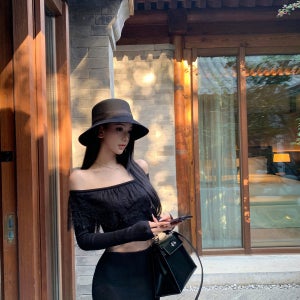 모노그램 레이스 오프숄더 페이크 슬림 원피스 2color