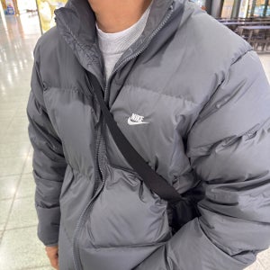 [나이키코리아] 나이키 클럽 써마핏 숏 푸퍼 오리털 패딩 자켓 ( 2 Color )