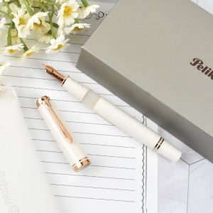 펠리칸 M600 만년필 한정판 화이트 로즈골드 고급 명품 선물 백화점