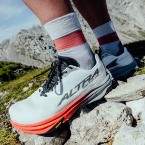 알트라 몽블랑 스피드 남성용 트레일러닝화 트레일러닝 화이트