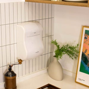 센스큐 에어 미니 벽걸이 휴지통 3L 화이트 냄새차단 휴지통 쓰레기통