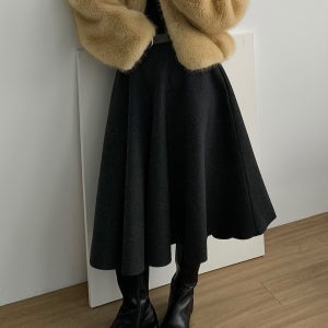 [일부당일] 아웃핏 클레어팬츠 7부 울 플레어 A라인 치마바지 (2c)