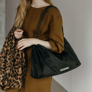 마르헨제이 니키백 리사이클나일론 숄더백 여성가방 보부상 노트북 수납 빅백(4/17 순차배송)