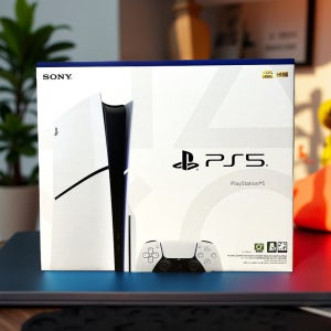 [국내정품] 소니 PS5 슬림 스탠다드 디스크 에디션 CFI-2018A01 콘솔 게임기 플레이스테이션 5 Slim 1TB / 퀵 가능 (1년 보증)
