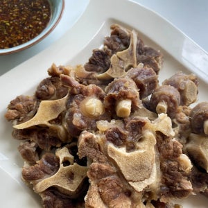 소꼬리찜 밀키트 보양식 소꼬리수육 부추무침 600g 1100g 3-4인