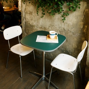 밀랑 블레블레 둥근사각형 카페 식탁 테이블 600 미드센츄리