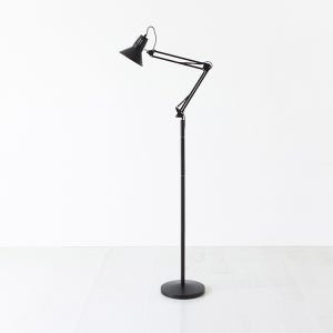 [E26전구선물] TEMPAT 장스탠드 E26 KS2042F 블랙 0868.1835