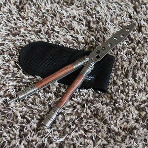 우드 발리송 연습용 뼈리송 호신용 접이식 칼 버터플라이 나이프