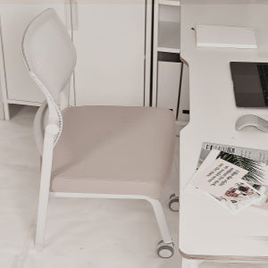 디파인 IV30 연세대 서울대의자 집중력 공부 팔걸이 바퀴 없는 책상의자 40퓨어베이지