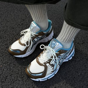 아식스 젤 카야노 12.1 브라운 블루 1203A827-101 한정판 운동화