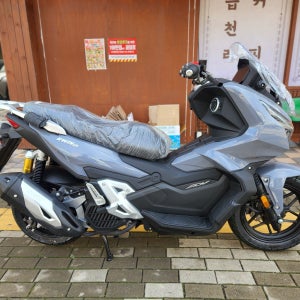 KR모터스 케이윈125 스쿠터 배달용 오토바이 nmax125 pcx