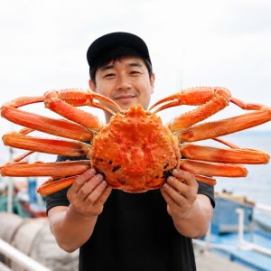 [동해알찬수산]특A급 대게 박달 러시아 마가단 활 자숙 직접선별 오늘특가 3kg, 1개