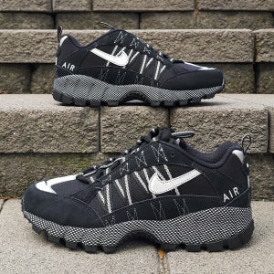 나이키 에어 휴마라 남자 등산화 트레킹 아웃도어 운동화 고프코어 블랙