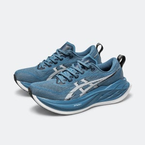 아식스 슈퍼블라스트2 윈터 씨 화이트 운동화 러닝화 1013A142-402