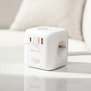 멜리언스 UBS C타입 4구 PD30W 고속 가정·여행용 큐브 멀티콘센트 멀티탭