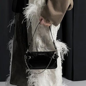 [찰스앤키스] 안토넬라 체인 스트랩 사이드 버클 크로스 바디 백 2colors CK2-20671816