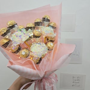 페레로로쉐 꽃다발 초콜릿 홀로그램장미 졸업식 발렌타인데이 화이트데이 여자친구 선물