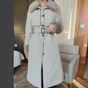 벨티드 퍼 트렌치 여성 롱패딩 코트
