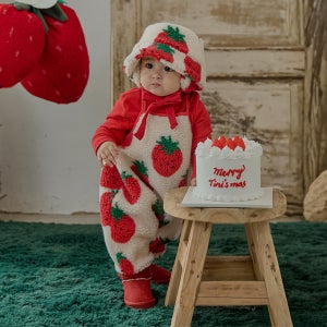 딸기 바디슈트 스윗베리 우주복 돌 두돌 6개월 9개월 아기옷 겨울옷 딸기무늬