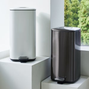 [리퍼] EKO 글로시큐브 20L 페달휴지통 무소음 종량제냄새차단기저귀 쓰레기휴지통