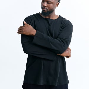 [에어릿] 소프트 스쿱넥 LS AM1200 BK