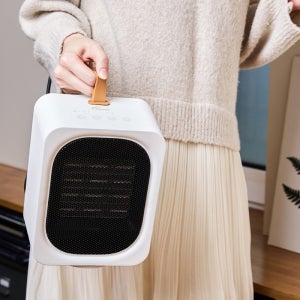 한일 작지만 강력한 즉각발열 PTC 미니온풍기/캠핑히터 탁상용온풍기 책상히터 캠핑난로 휴대용히터