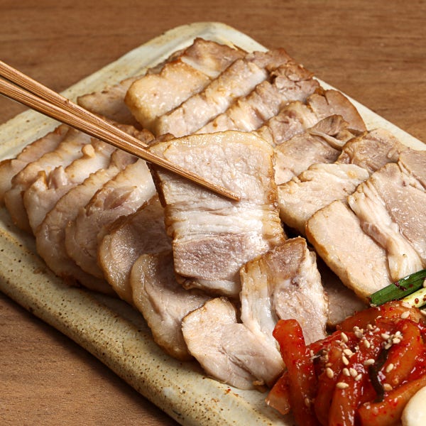 극소수 보쌈 삼겹 수육 200g 슬라이스 돼지고기 수제 한방 안주 야식 집들이 밀키트