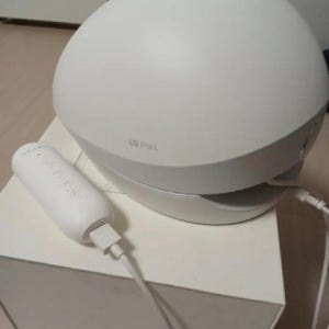 중고 LG전자 프라엘 메디헤어 HGN1 거치대 포함 탈모치료