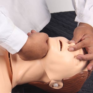 교육 상반신 심폐소생술 흉부 모형 CPR 마네킹 반신모델 수업