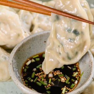 속이꽉찬 고기만두 10개입 1+1