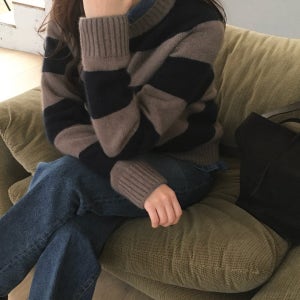 모아니 퍼지 브러쉬 라쿤 스트라이프 니트 moani