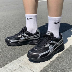 [국내매장판] 나이키 이니시에이터 발편한 운동화 블랙 메탈
