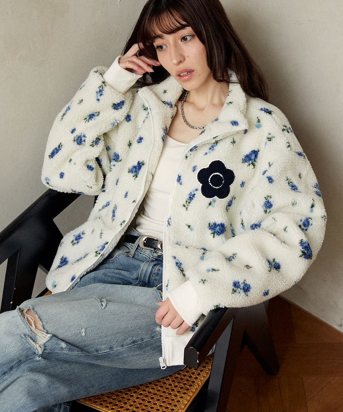 MARY QUANT 메리퀀트 x 펍룩스 별주 꽃무늬 블루종 자켓 (2컬러) 25FW