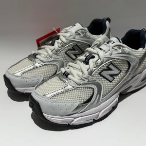 (국내매장판) 뉴발란스 MR530SG KA 화이트 실버 스틸그레이 공용