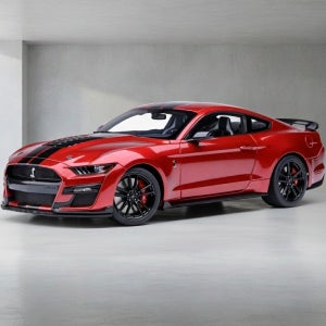 오토아트 1/18 포드 머스탱 쉘비 GT500 레드/블랙 스트라이프 73098