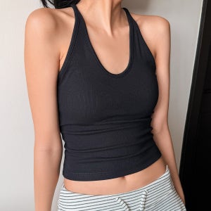 모먼트 홀터넥 브라탑 나시 (캡내장 슬림핏 민소매 이너)