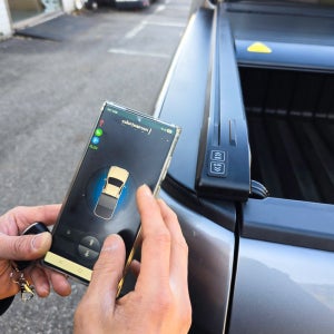 기아 타스만 적재함 자동커버 전동슬라이딩커버 스마트폰 리모컨 버튼 튜닝