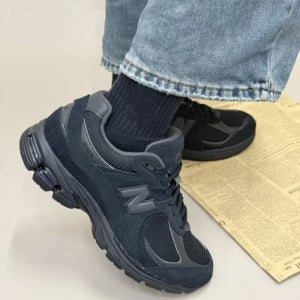 뉴발란스 2002R 남녀공용 블랙 캣 U2002RBL