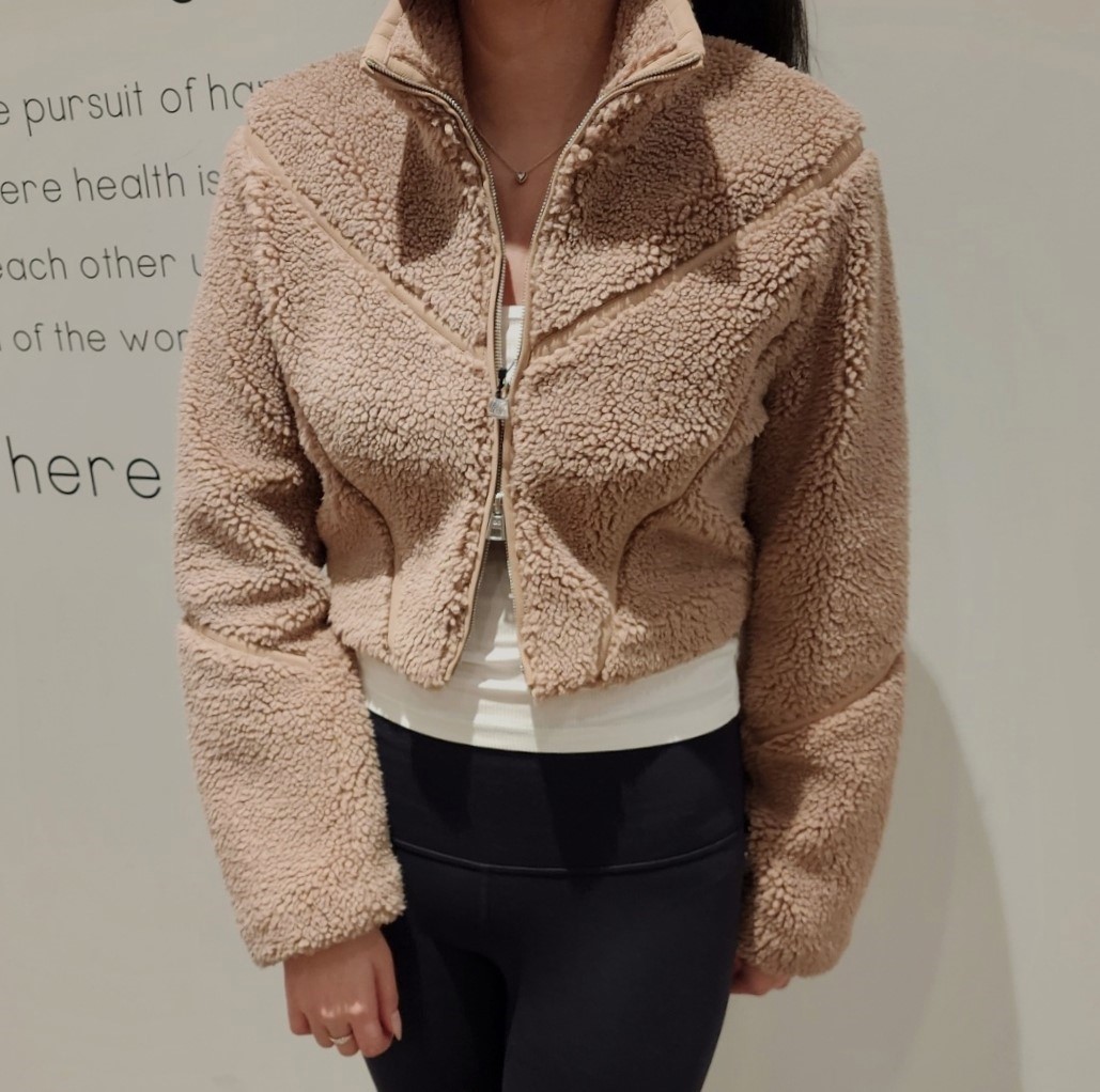 알로요가 셰르파 크롭 슬로프 사이드 자켓 Sherpa Cropped Slope Side Jacket