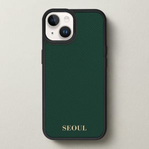 케이스어스 독일 노블레사 가죽 맥세이프 각인 커스텀 케이스 딥그린, 아이폰15