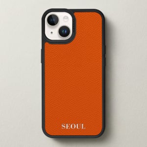 케이스어스 독일 노블레사 가죽 맥세이프 각인 커스텀 케이스 오렌지, 아이폰15