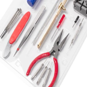 시계줄줄이기 시계배터리교체 유리교체 손목 건전지