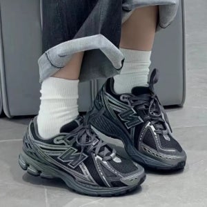 (국내매장판) 뉴발란스 1906R 런닝화 운동화 M1906RES