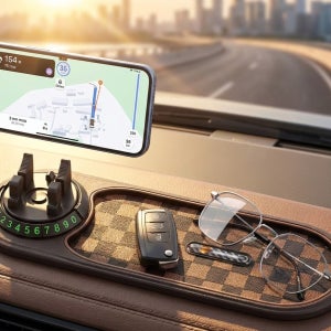 흡착식핸드폰거치대 논슬립패드 차량용 미끄럼 방지 패드 휴대폰 거치대 차량용핸드폰번호판