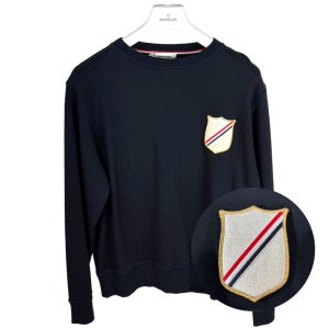 톰브라운 MJT277A 06931 415 남성크레스트패치맨투맨티셔츠네이비 THOM BROWNE